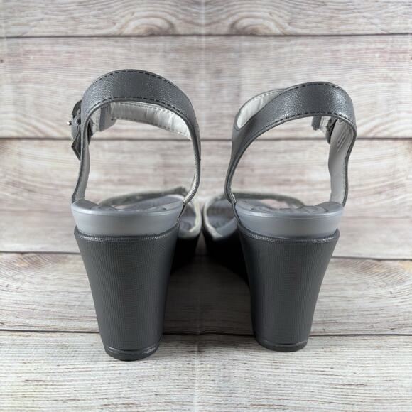 CROCS Sandals Womens Size 6 Leigh II Ankle Strap Platform Wedge Heel Gray - Picture 7 of 11